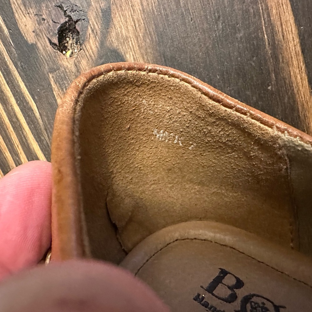 Born Women's Tan Flats - Picture 2 of 5